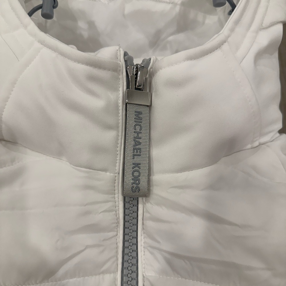 Women's Michael Kors Puffer Jacket - Picture 3 of 4